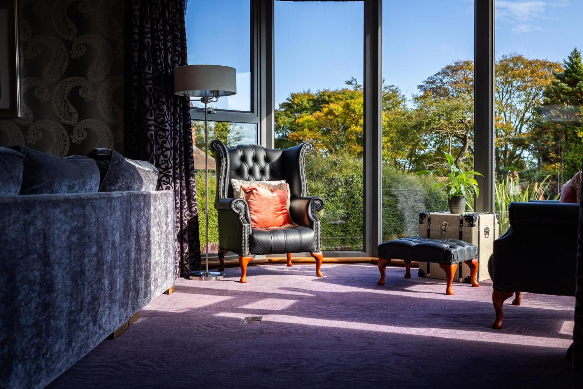 Hawkwood Court - With Hot Tub, Cinema, Gym, Games & Outdoor Kitchen