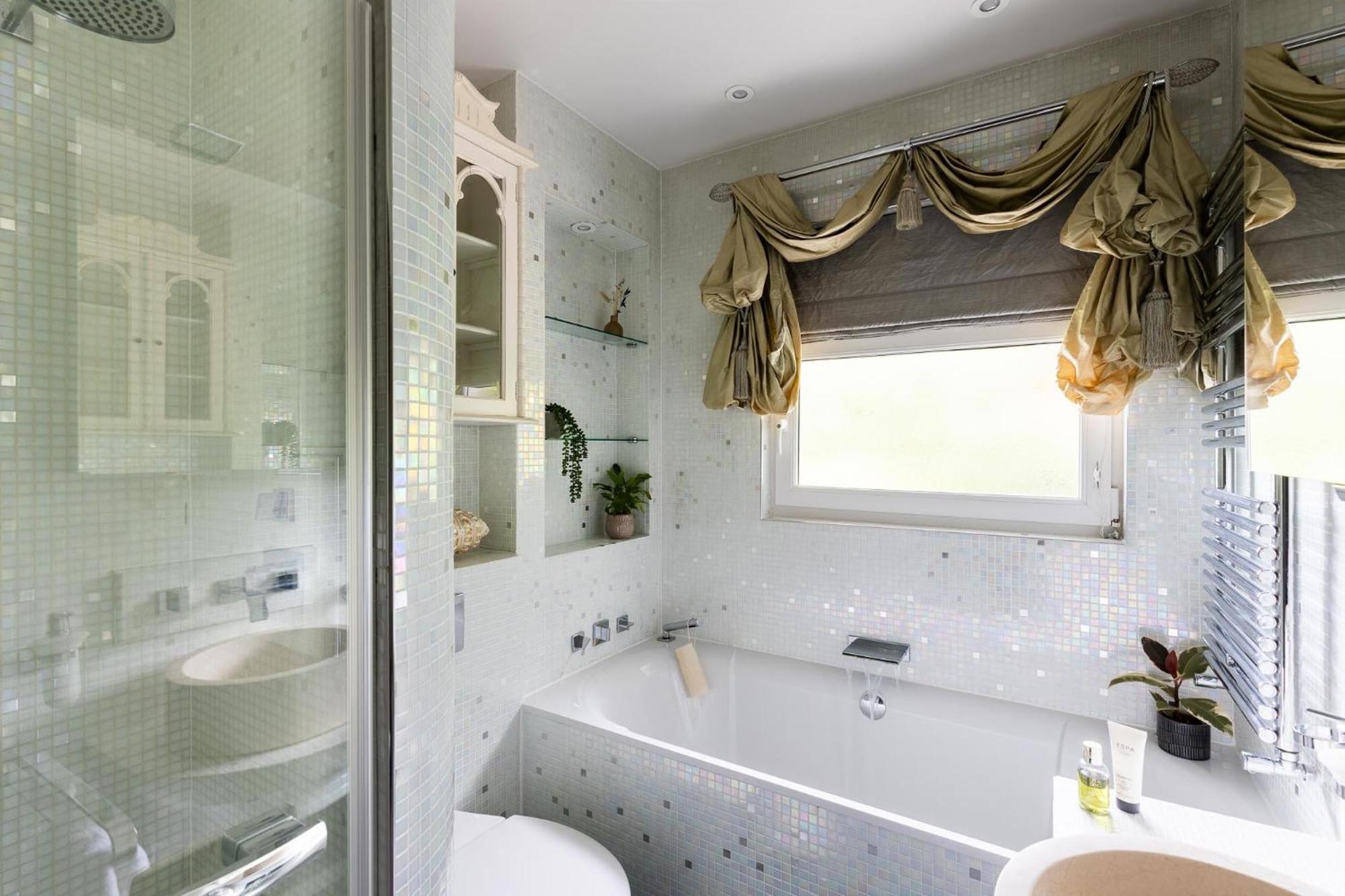 Holiday home Hawkwood Court - With Hot Tub, Cinema, Gym, Games & Outdoor Kitchen Scarborough