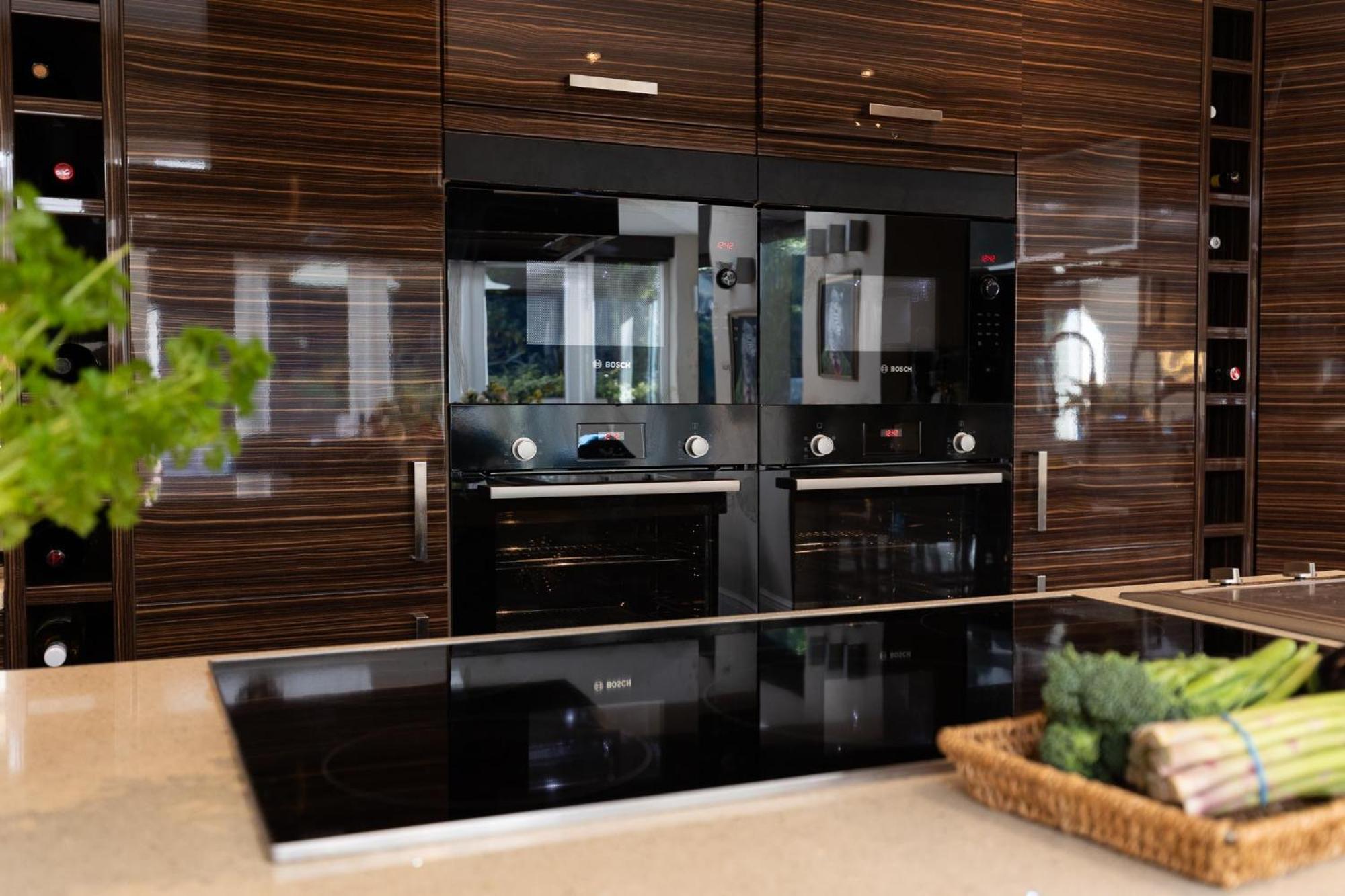 Hawkwood Court - With Hot Tub, Cinema, Gym, Games & Outdoor Kitchen Scarborough