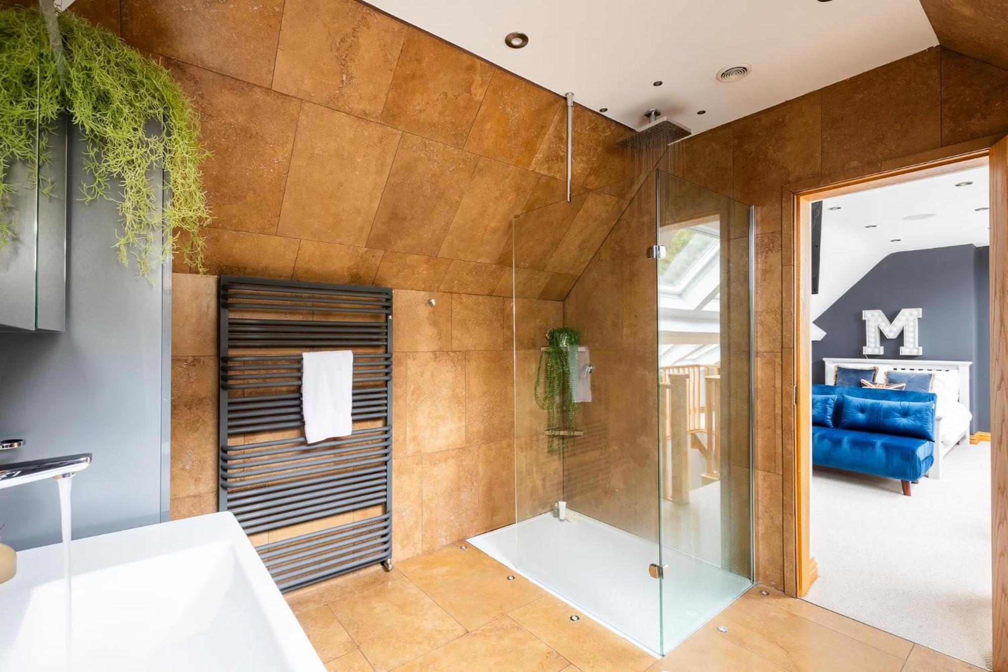 Holiday home Hawkwood Court - With Hot Tub, Cinema, Gym, Games & Outdoor Kitchen Scarborough